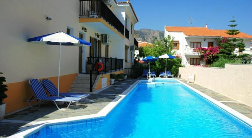 Angela Apartments Samos Town Bagian luar foto